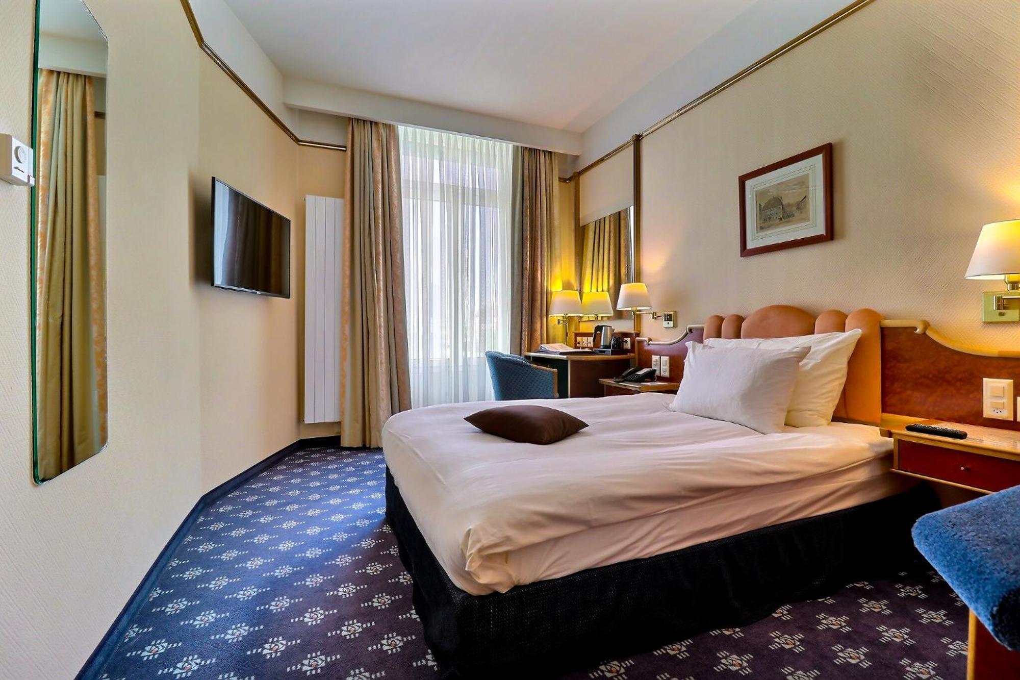 Standard Single Room with Street View,1097731065:JPEG